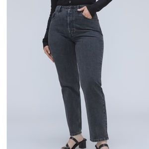 EVERLANE The Curvy 90s Cheeky Straight Jean, Size 30, Washed Black, Ankle Length